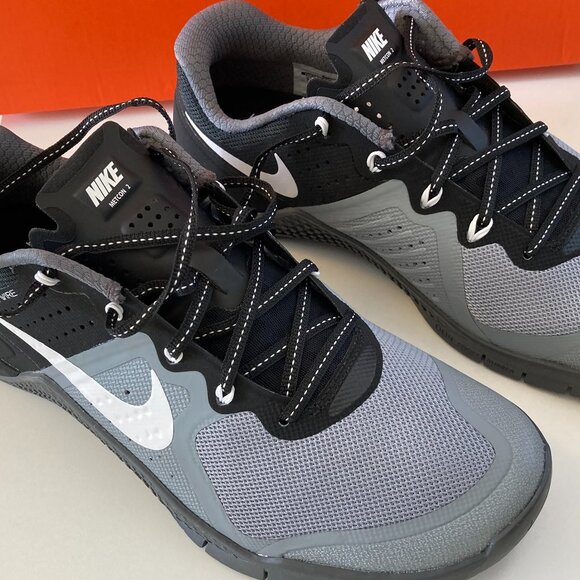 NEVER WORN Nike Metcon 2 athletic trainer - Picture 1 of 16